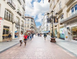 Deja de ser la tienda de la esquina y conviértete en un comercio innovador