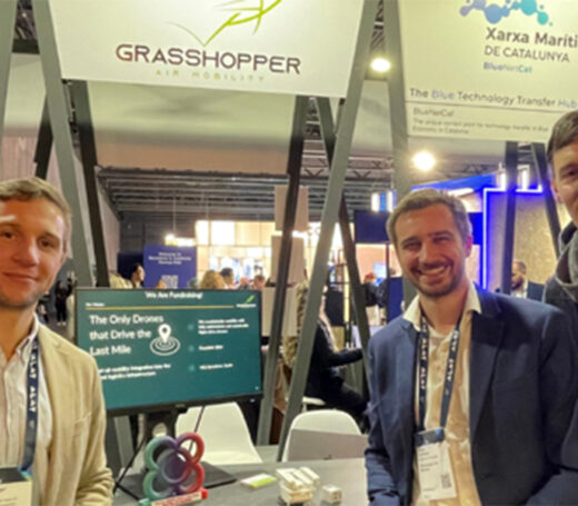 Los drones de grasshopper vuelan y andan