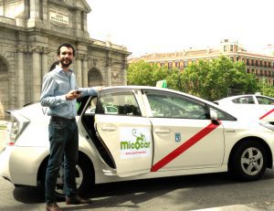 El ‘Uber’ amable con los taxistas
