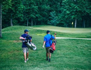 En un campo de golf, en el aeropuerto… Cómo negociar fuera de la oficina