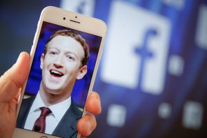 Facebook perdió en 2017 a 2,8 millones de usuarios… ¿qué haces para recuperar a los clientes que abandonan tu producto?