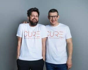Simon Istolainen (izquierda) y Nicolas Wolikow, fundadores de Cure51, que ha levantado 15 millones de euros para luchar contra el cáncer