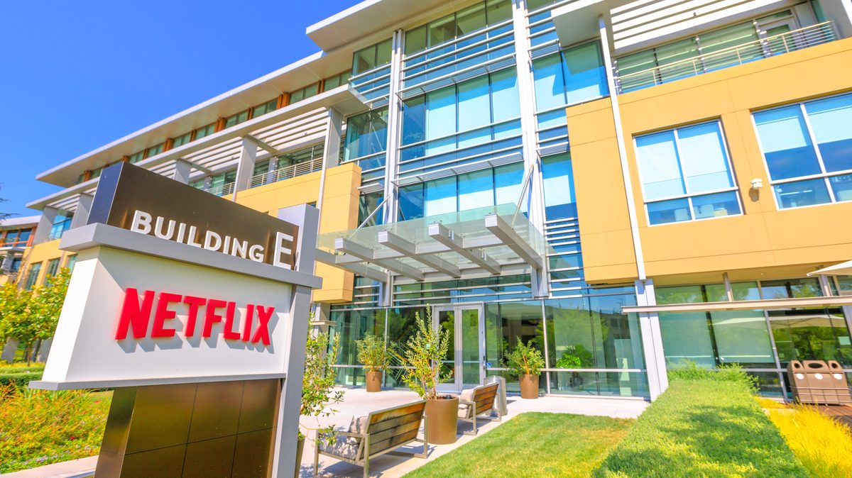 Los altos salarios que Netflix y Facebook pagan en España también les compensan