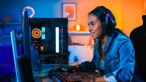 eSports: Nuevas profesiones alrededor de una industria multimillonaria