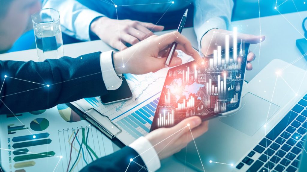El consejo de Microsoft si necesitas reciclarte: fórmate en Inteligencia Artificial