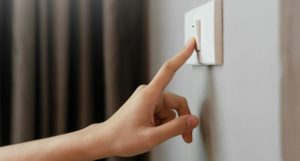 Cómo ahorrar en la factura de la luz si sigues teletrabajando