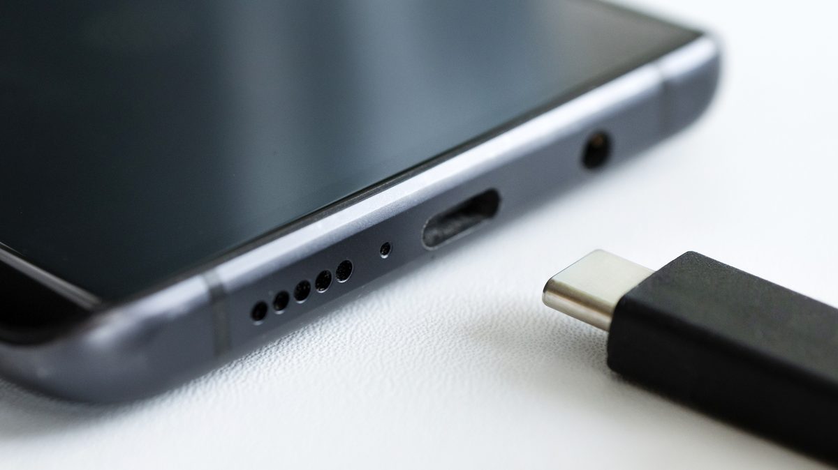 Apple ve peligrar su dominio tras el golpe de la Unión Europea