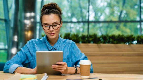 Trabajadores autodidactas: el tesoro que las empresas no paran de buscar