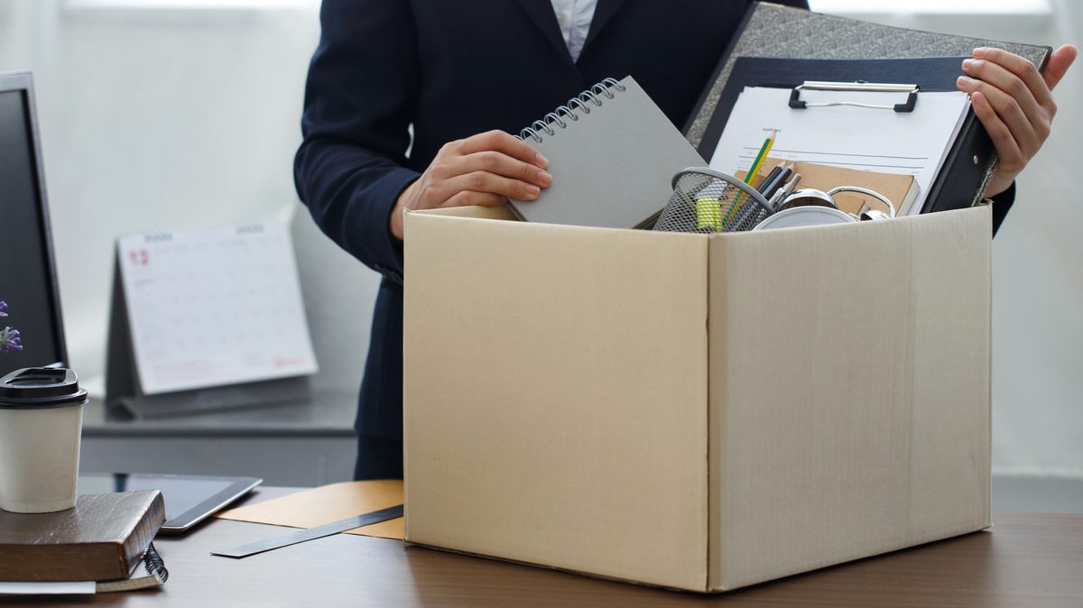 ¿Cómo dejar el trabajo de forma voluntaria y cobrar paro e indemnización?
