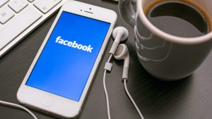 Facebook planea cambiar de nombre antes de lanzar su metaverso
