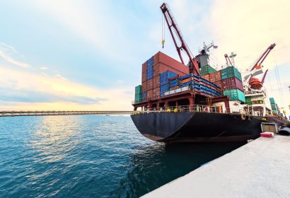 istock puerto cadiz