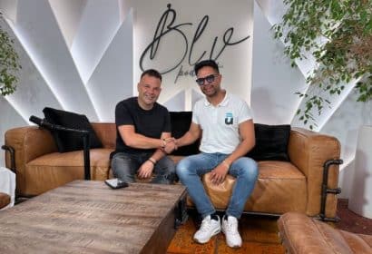 El empresario José Elías, junto a Harold Correa, fundador y CEO de Íkualo