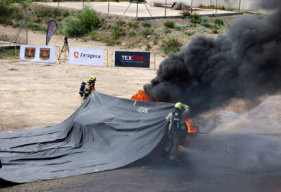 Texfire prueba sus mantas ignífugas en un test real con un coche eléctrico equipado con baterías de litio