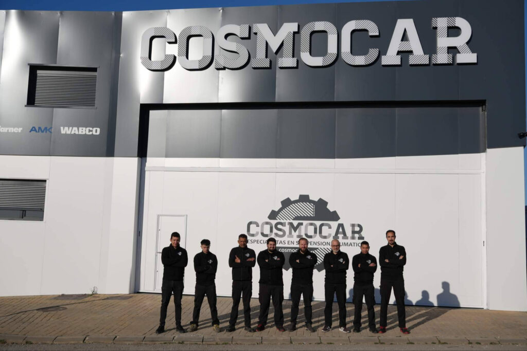 Cosmocar, líder en España en suspensión neumática para vehículos 4×4 y turismos, ofrece soluciones personalizadas y sostenibles