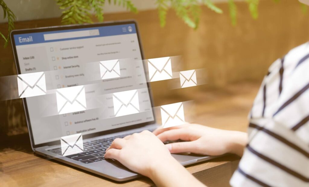 Email marketing sin estrategia, el error silencioso que está haciendo perder dinero