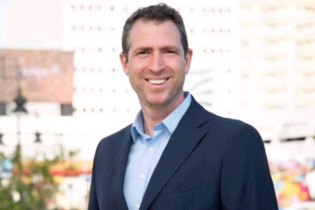 La experiencia del CEO de StadioPlus, Jon Fatelevich
