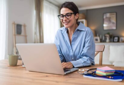 Cómo unas Condiciones de Trabajo flexibles fortalecen la retención de talento en sectores competitivos
