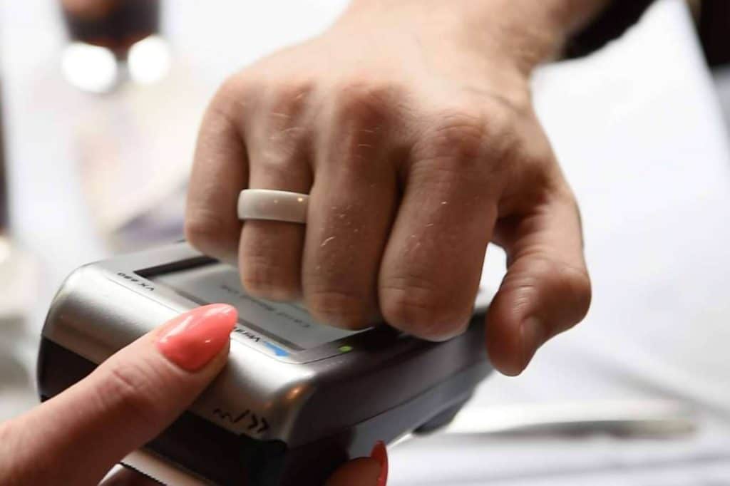 Rikki, el anillo de pago como alternativa innovadora de la alianza tradicional