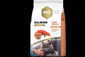 Alinatur lanza su nueva gama para gatos Amity Super Premium