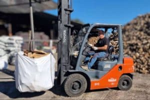 Llenyes i Carbons Polinyà, un servicio de calidad en venta leña y carbón online