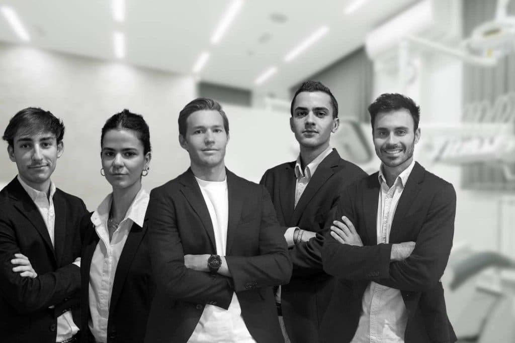 Traspaso Dental; revolucionando el sector de la compraventa de clínicas dentales