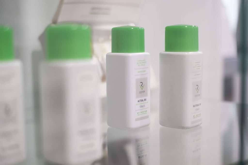 Beneficios de RV SYSTEM, un tratamiento anticaída que mejora la calidad y densidad del cabello