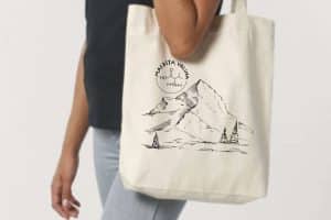 Maldita Valina; prendas con diseños originales y exclusivos con un fin solidario