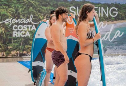 Esencial Costa Rica y Honna Surf Hub se unen para proteger los océanos con el proyecto ‘Surfing The Pura Vida’