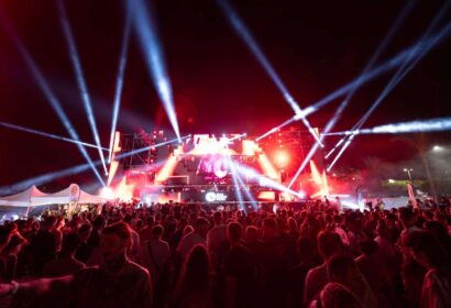 El Ibiza Global Festival 2025 atrae a casi 20.000 amantes de la música electrónica a la playa