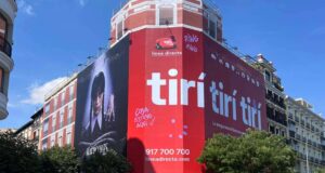 El estreno de Miércoles inspira la nueva campaña de Línea Directa para resaltar su catálogo de seguros