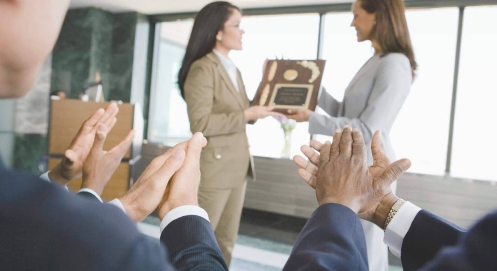 Todo sobre Allzone, una empresa con reconocimiento nacional e internacional