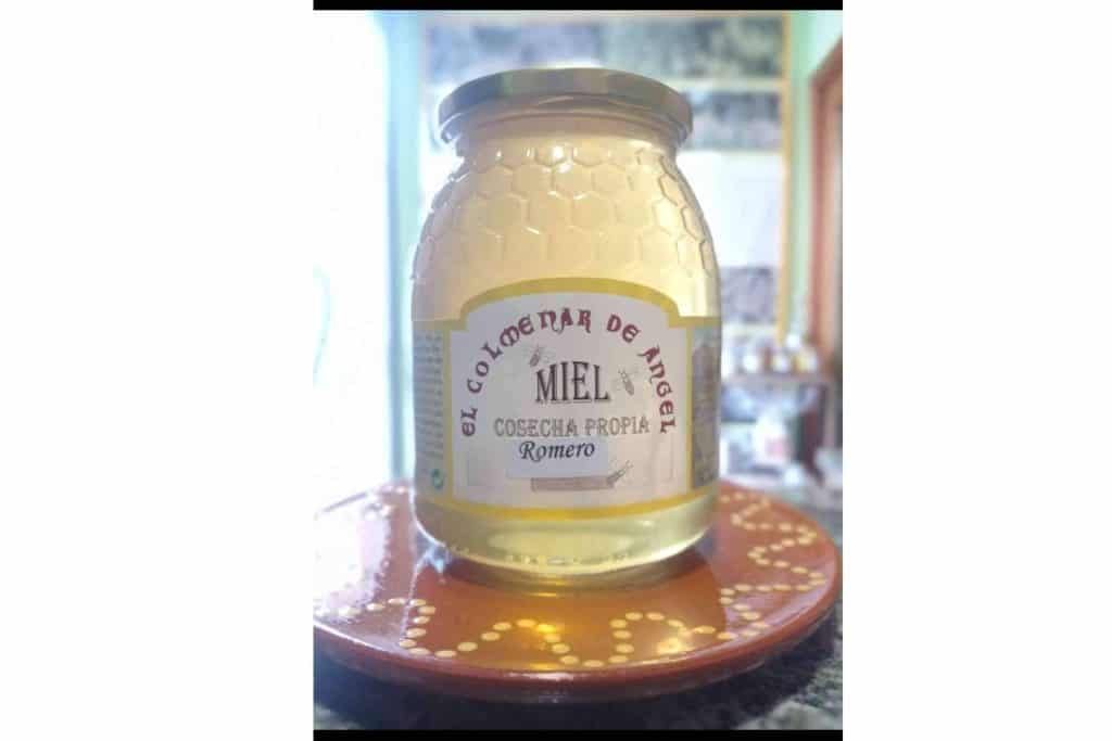 Miel natural cruda de El Colmenar de Ángel, una alternativa más saludable