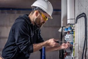 ISSE, servicio de electricistas 24 horas en Madrid