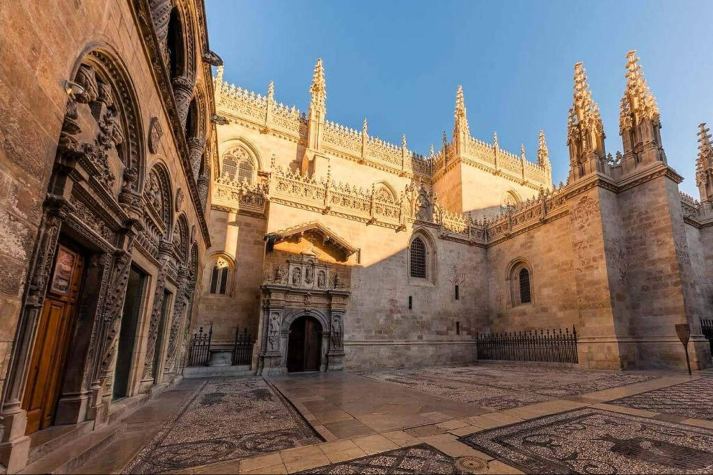 Qué ver en Granada; la guía esencial para descubrir sus tesoros
