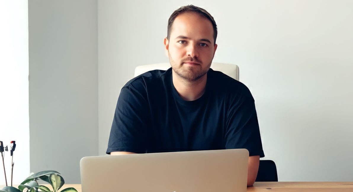 Joan Salvatella, fundador de la startup Bookline, que acaba de cerrar una ronda de financiación