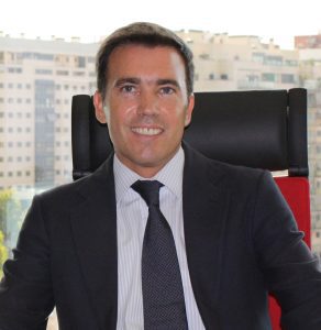 Muerde la Pasta ficha a Juan Manuel Bueno