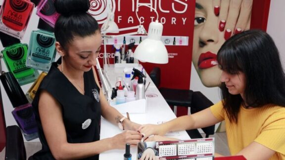 Nails Factory apoya a sus clientas y franquiciados