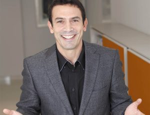 “Pide dinero a tus padres; si lo consigues, nosotros te prestamos el resto”