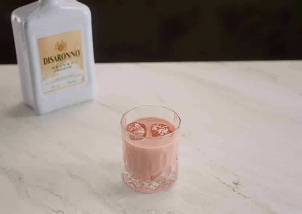 Disaronno Velvet un regalo Made in Italy para saborear en casa la noche de San Valentín