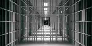 El lucrativo negocio de las prisiones