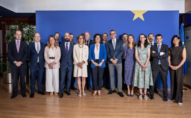 Representantes de los organismos y entidades financieras firmantes del programa del Fondo Europeo de Inversiones (FEI)