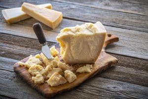 Chips para frenar las falsificaciones de queso parmesano