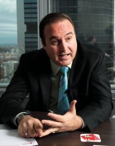 “Recortamos el 60% de los costes… ¡sin tocar el empleo!”