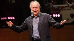 El imperio con el que Joan Manuel Serrat factura tres millones al año