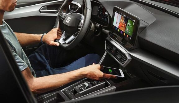 El gran salto del SEAT León a la conectividad