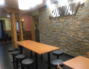 Subway abre un restaurante que no cierra nunca