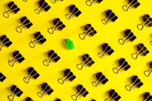 Juegos para estimular la creatividad en oficinas con poca imaginación
