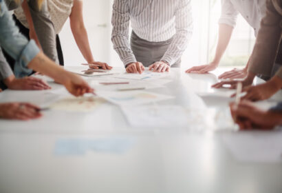 Toma de decisiones empresariales: un proceso entre racionalidad y creatividad