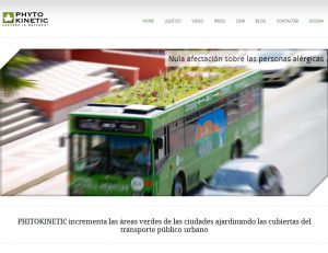 Un jardín en el techo del autobús