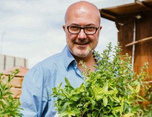 Diseño y fabricación de mesas de cultivo